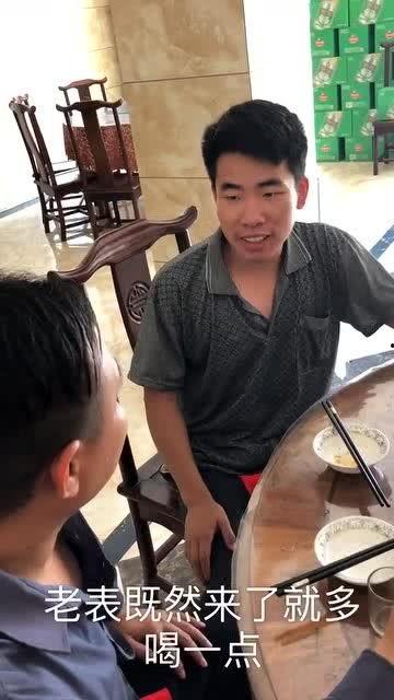 老表搞笑翻唱视频,笑料百出，带你领略音乐魅力